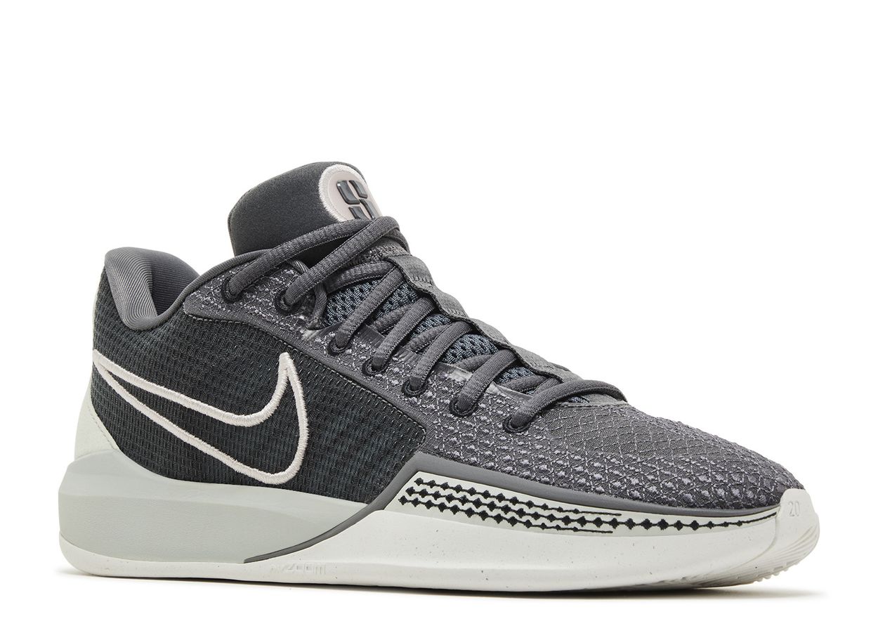 Nike Sabrina 1