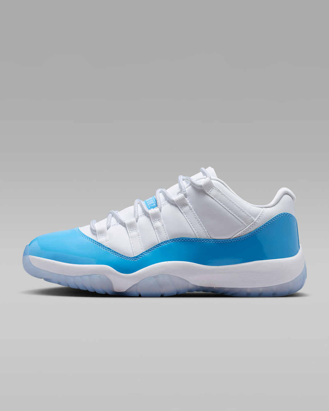 Air Jordan 11 Retro Low "University Blue"