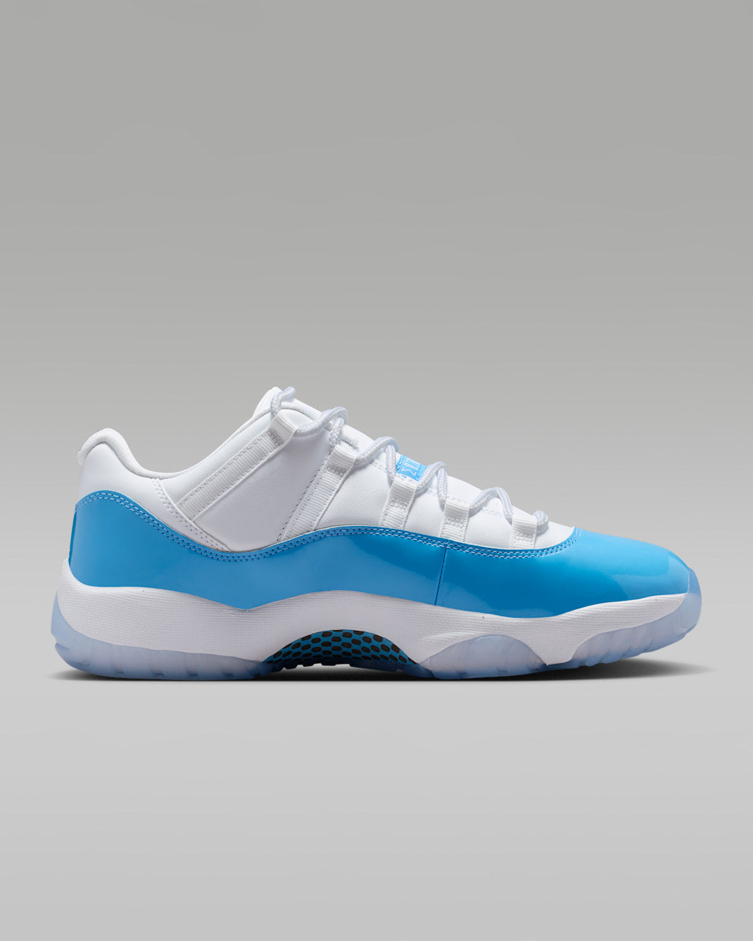 Air Jordan 11 Retro Low "University Blue"