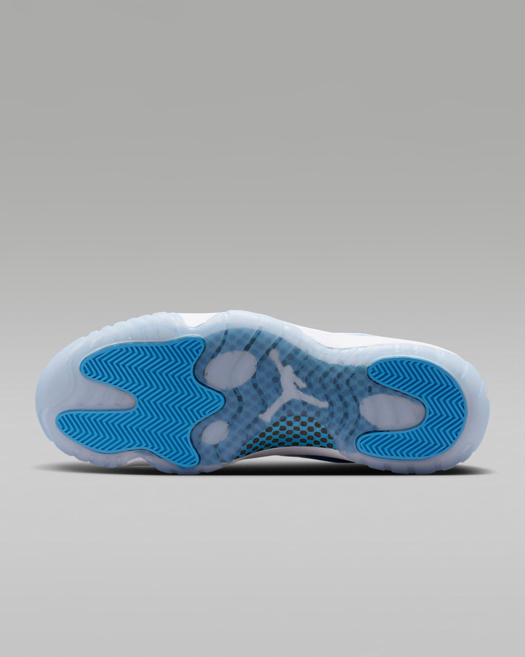 Air Jordan 11 Retro Low "University Blue"
