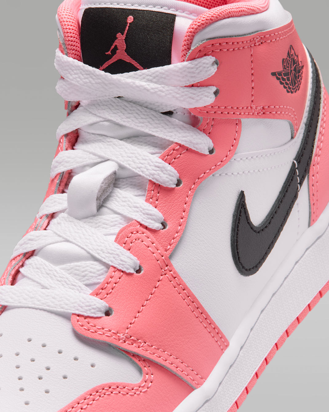 Air Jordan 1 Mid