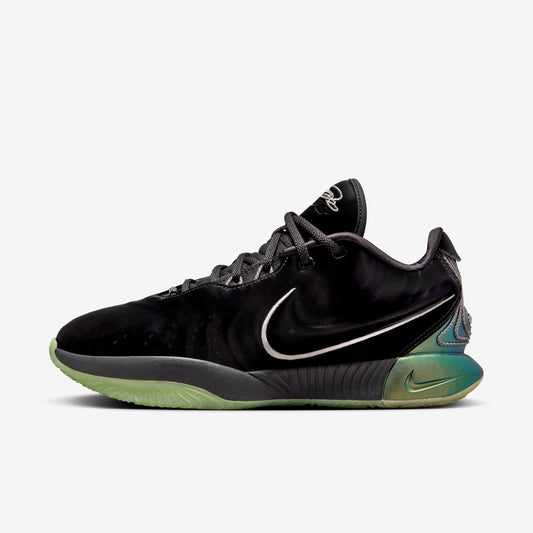 LeBron XXI