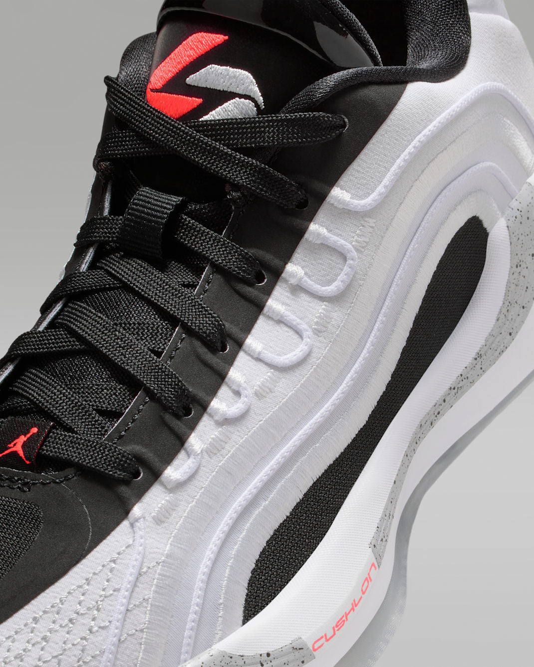 Luka 4 'White Cement'