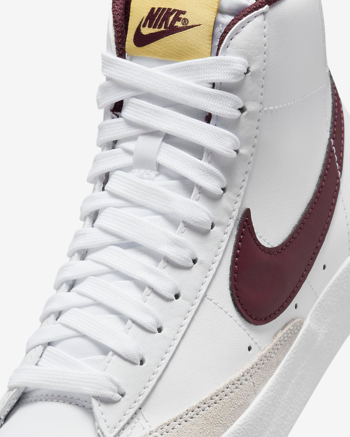 Nike Blazer Mid '77