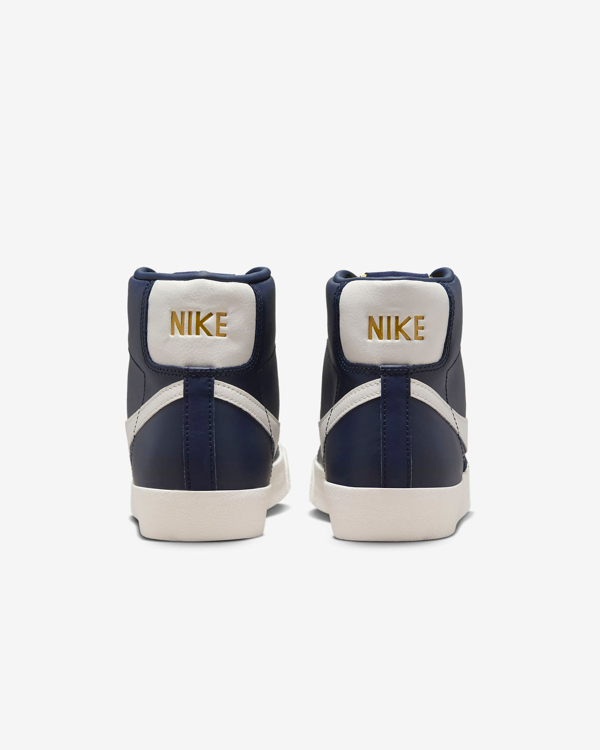 BLAZER MID 77