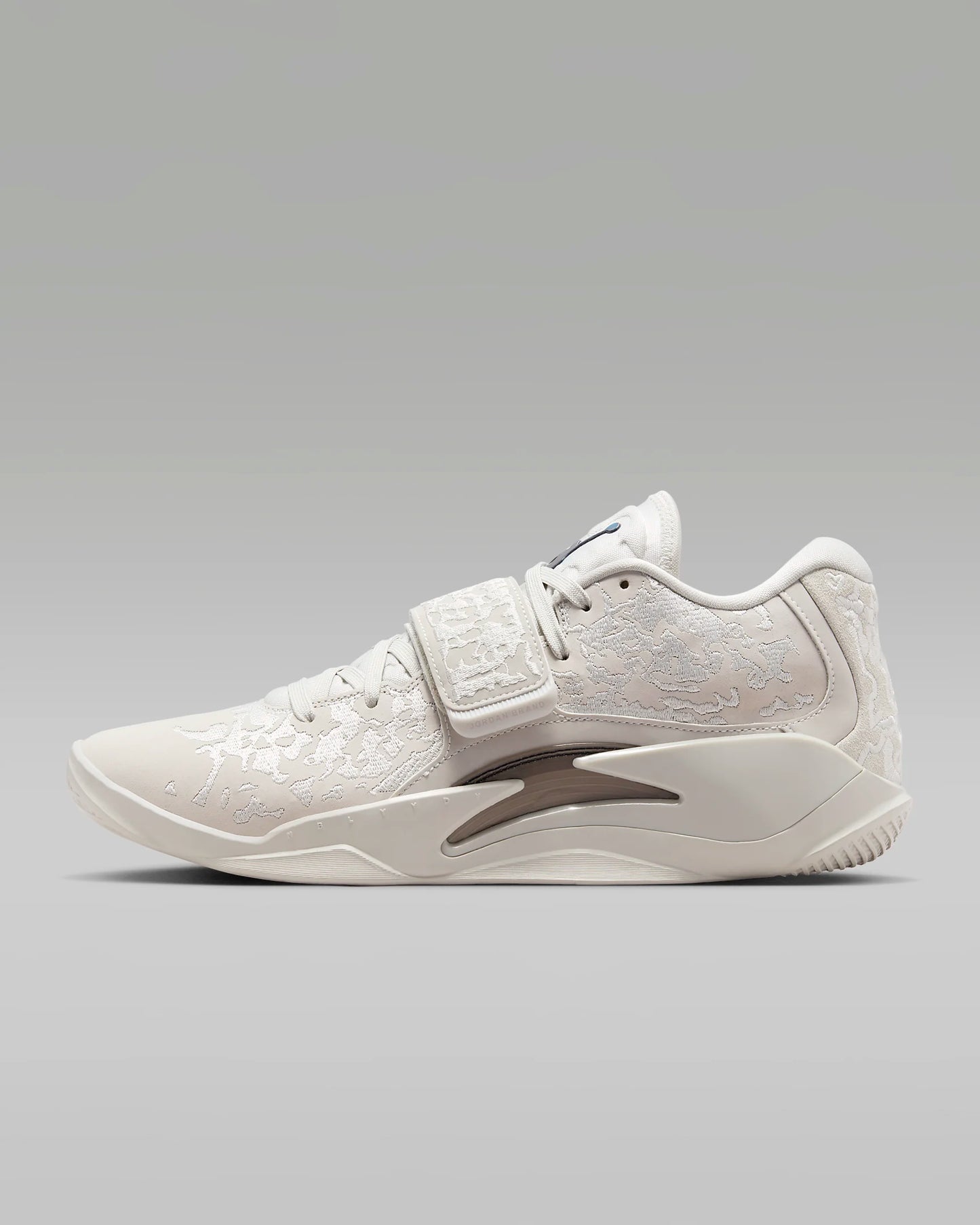 Zion 3 M.U.D. "Light Bone" SE